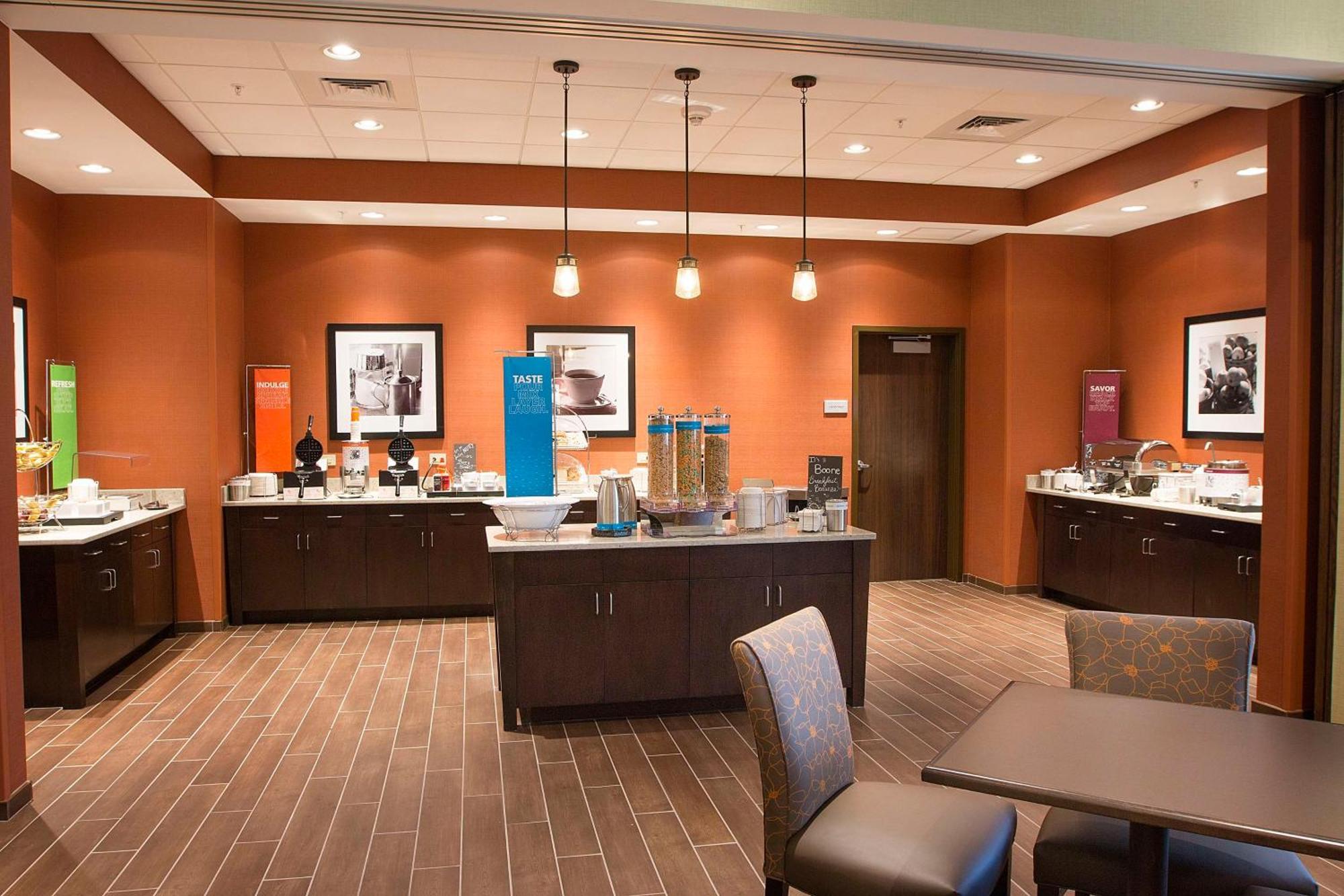Hampton Inn & Suites Boone, Nc Exteriör bild